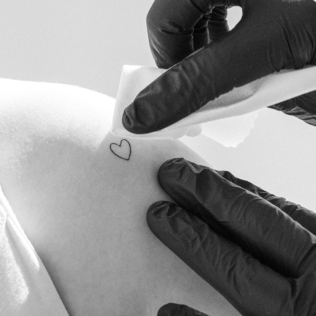   Amsterdam Tattoo Studio: Fineline and Text Specialists